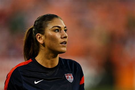 hope solo nude photos|Hope Solo on naked 4Chan photo leak: This act goes beyond the。